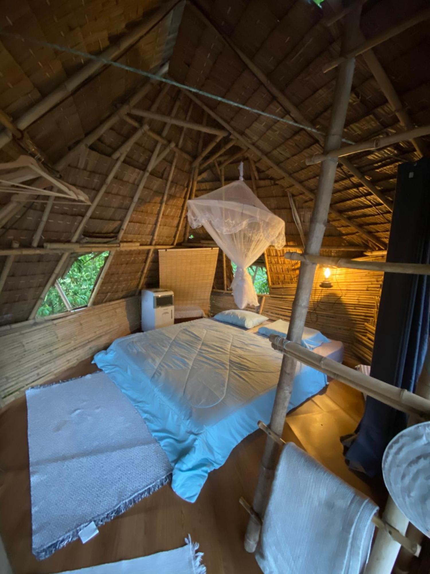 Royal Mountain Hut Hotel Ratchaburi Eksteriør billede