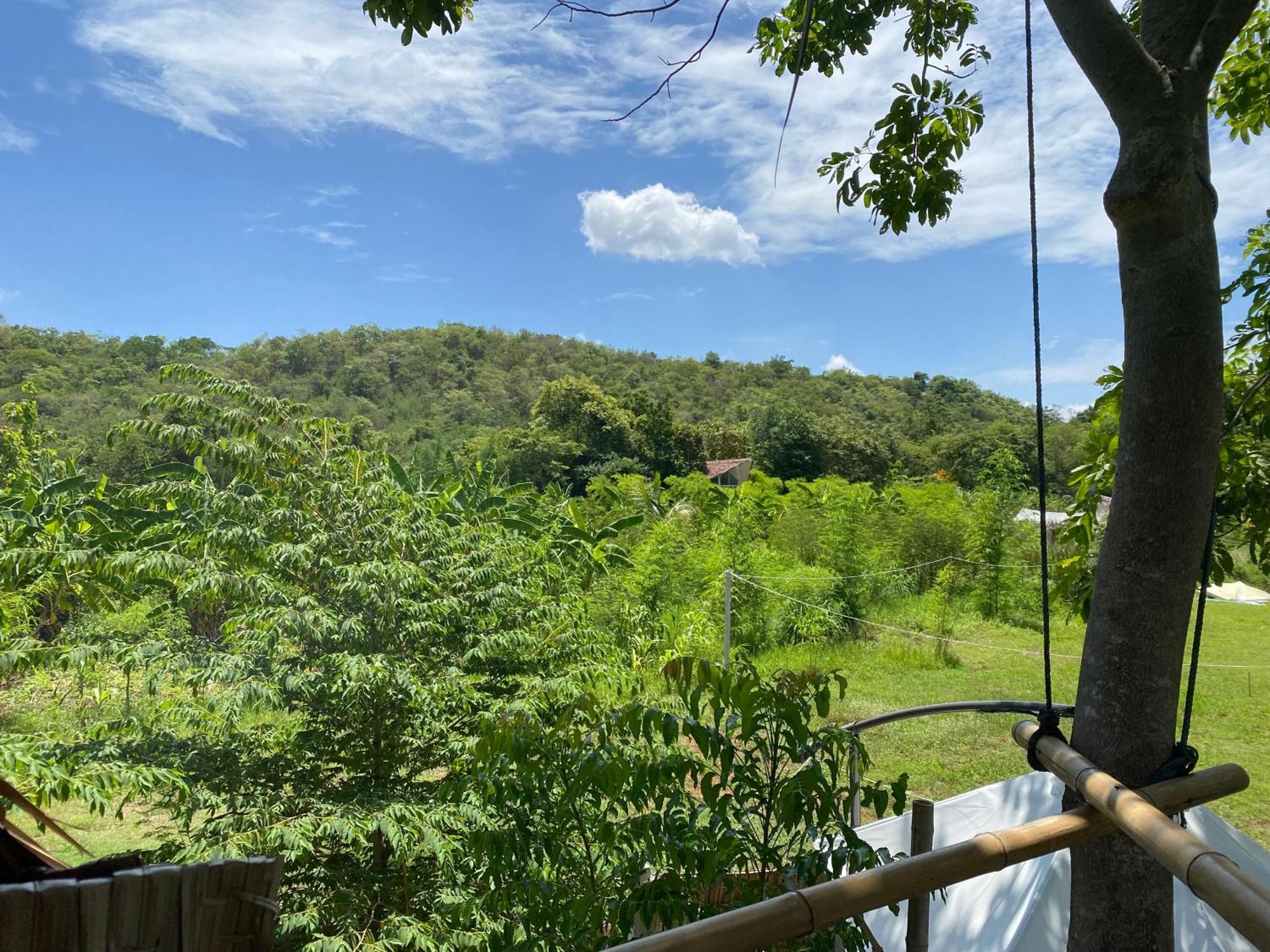 Royal Mountain Hut Hotel Ratchaburi Eksteriør billede